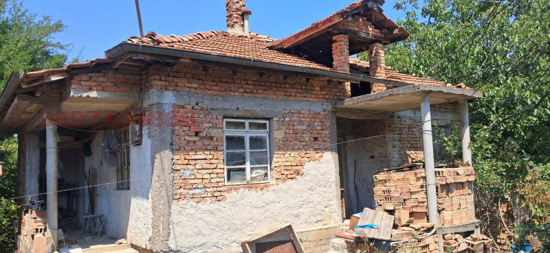 Продава КЪЩА, с. Джулюница, област Велико Търново