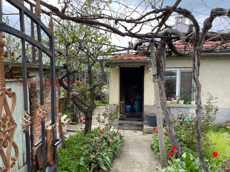 Продава КЪЩА, гр. Ямбол, Аврен, снимка 5 - Къщи - 52769900