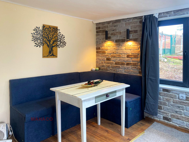 Продава КЪЩА, с. Извор, област Перник, снимка 5 - Къщи - 53375179