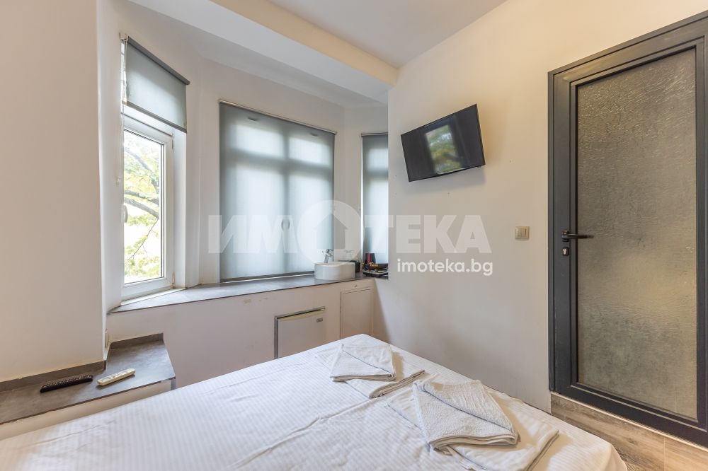 Продава МНОГОСТАЕН, гр. Варна, Център, снимка 3 - Апартаменти - 56589424