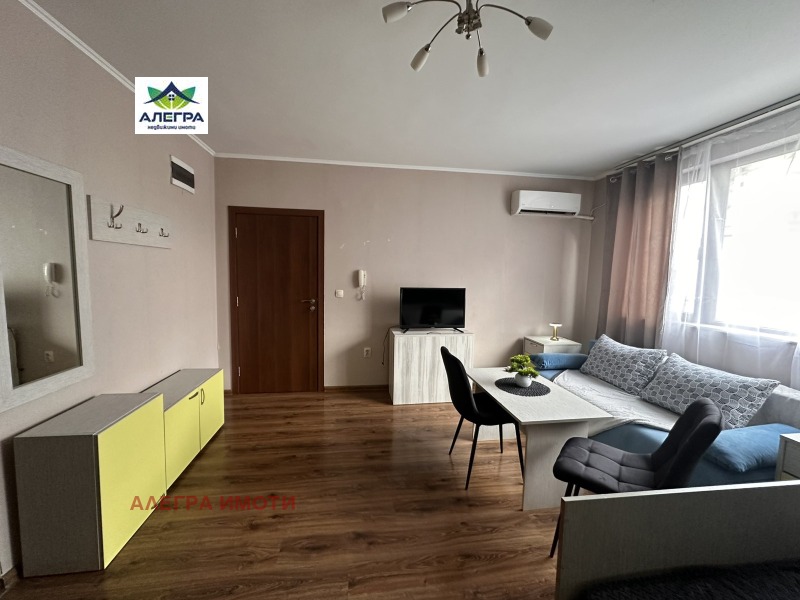 Продава 1-СТАЕН, гр. Пазарджик, Идеален център, снимка 2 - Апартаменти - 53428572