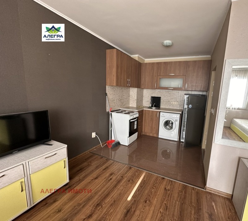 Продава 1-СТАЕН, гр. Пазарджик, Идеален център, снимка 3 - Апартаменти - 53428572