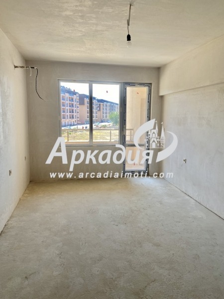 Продава  2-стаен град Пловдив , Христо Смирненски , 85 кв.м | 52659193 - изображение [8]