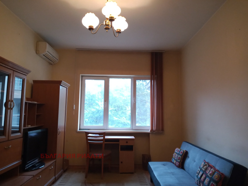 Продава  2-стаен град София , Център , 45 кв.м | 61382588 - изображение [2]