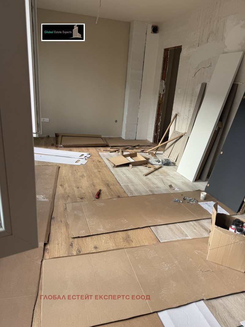 Продава  2-стаен град София , Света Троица , 71 кв.м | 53561532 - изображение [2]