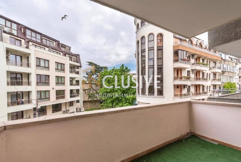 Продава  3-стаен, град Варна, Стадион Спартак •  285 000 EUR • ID 47196896 — holmes.bg - [1] 