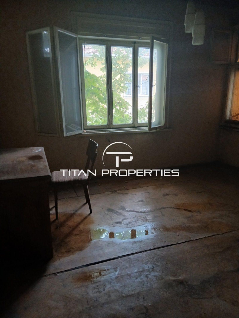 En venta  2 dormitorios Plovdiv , Sadiyski , 98 metros cuadrados | 41145896 - imagen [3]