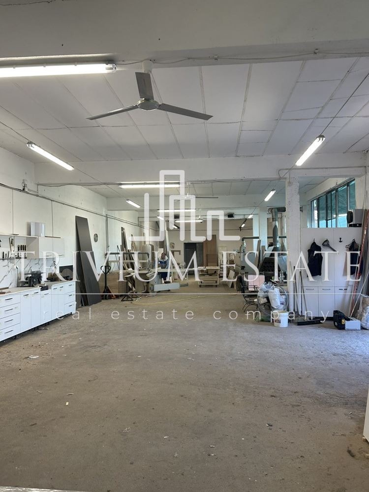 Продава  Пром. помещение област Пловдив , гр. Раковски , 423 кв.м | 58431813