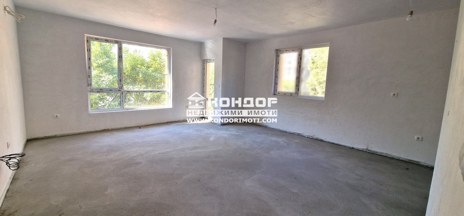 Продава МНОГОСТАЕН, гр. Пловдив, Съдийски, снимка 2 - Апартаменти - 49990775