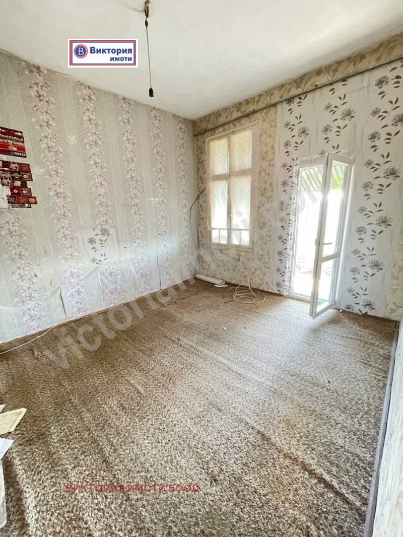 Продава ЕТАЖ ОТ КЪЩА в град Велико Търново, Център - 140 кв.м / 105 000 € » 205 362.15 лв., ВИКТОРИЯ ИМОТИ ЕООД