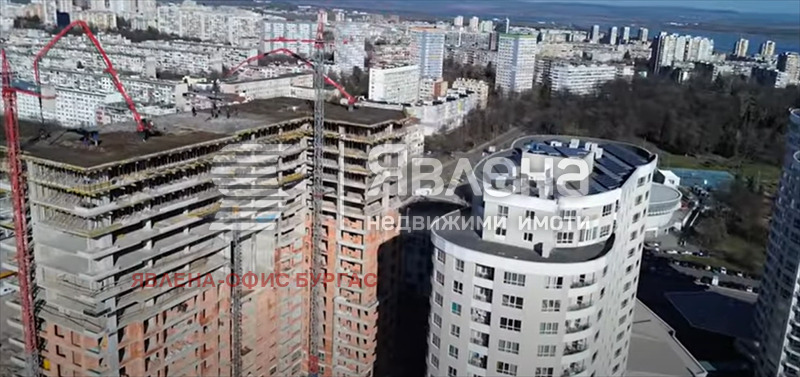 Eladó  2 hálószobás Burgas , Slavejkov , 145 négyzetméter | 31640643