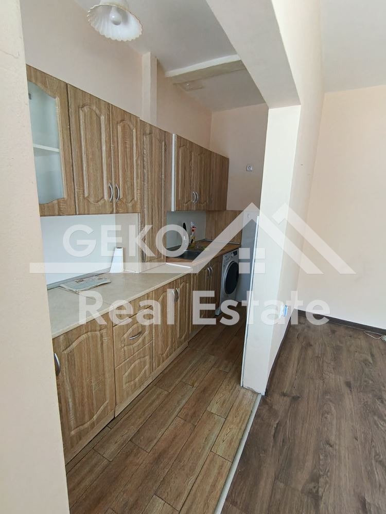 Продава 3-СТАЕН, гр. Варна, Лятно кино Тракия, снимка 2 - Апартаменти - 55907702