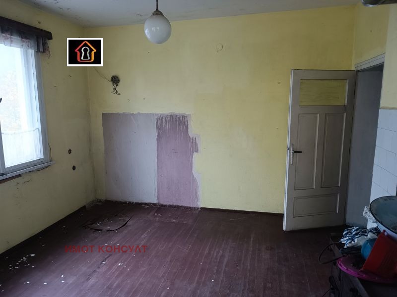 Продава ЕТАЖ ОТ КЪЩА, град Враца, Квартал 72 • 101000 € / 197538.83 лв. • 43776289 1