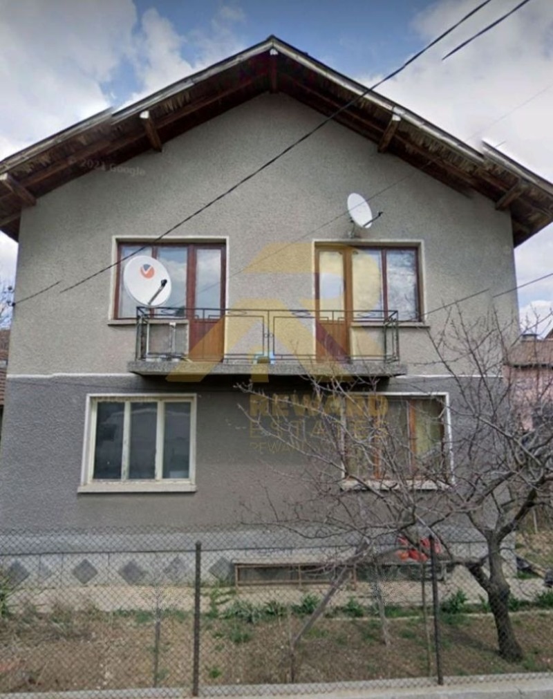 Продава  Къща, град Перник, Църква •  165 000 EUR • ID 98548468 — holmes.bg - [1] 