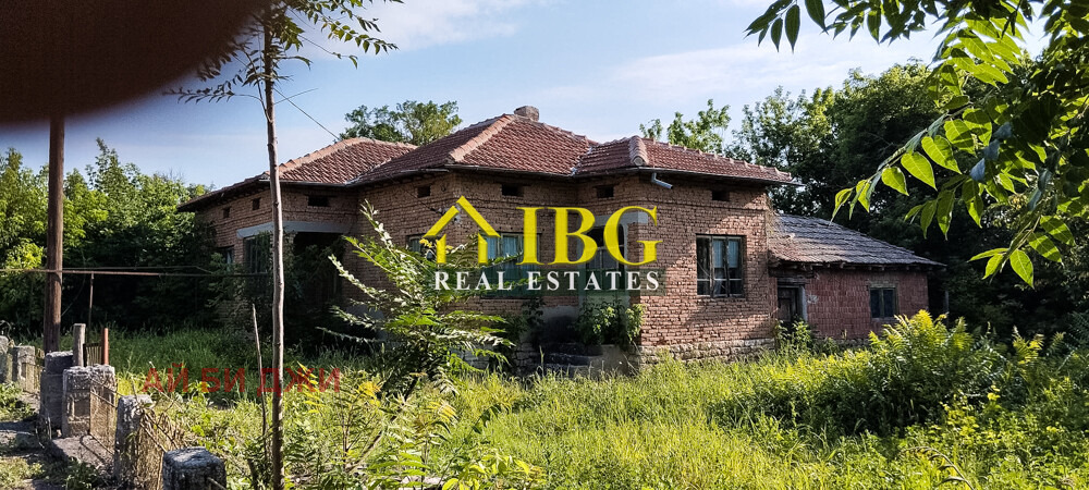 Продава КЪЩА, гр. Генерал Тошево, област Добрич, снимка 2 - Къщи - 56528707