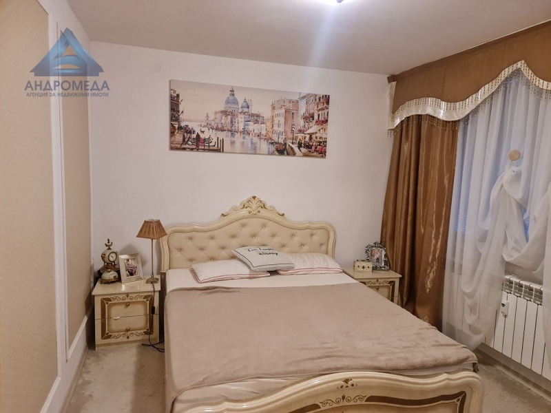 Продава  3-стаен град Плевен , Широк център , 72 кв.м | 29769473 - изображение [5]