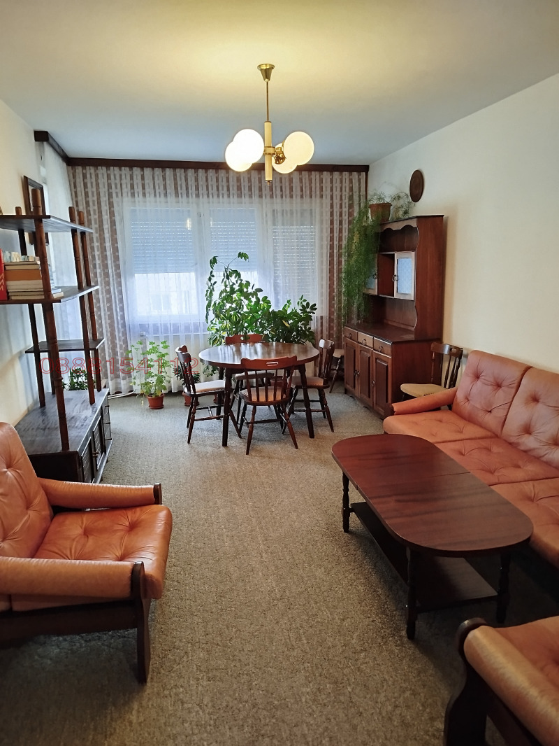 Продава 3-СТАЕН, гр. Попово, област Търговище