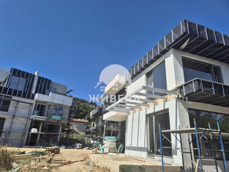 Продава КЪЩА, гр. Варна, м-т Долна Трака, снимка 13 - Къщи - 52360912