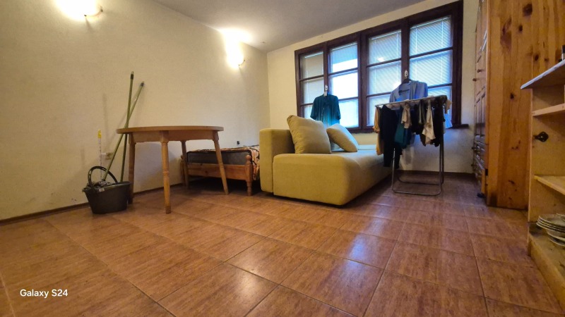 Продава КЪЩА, с. Яребична, област Варна, снимка 8 - Къщи - 53411018