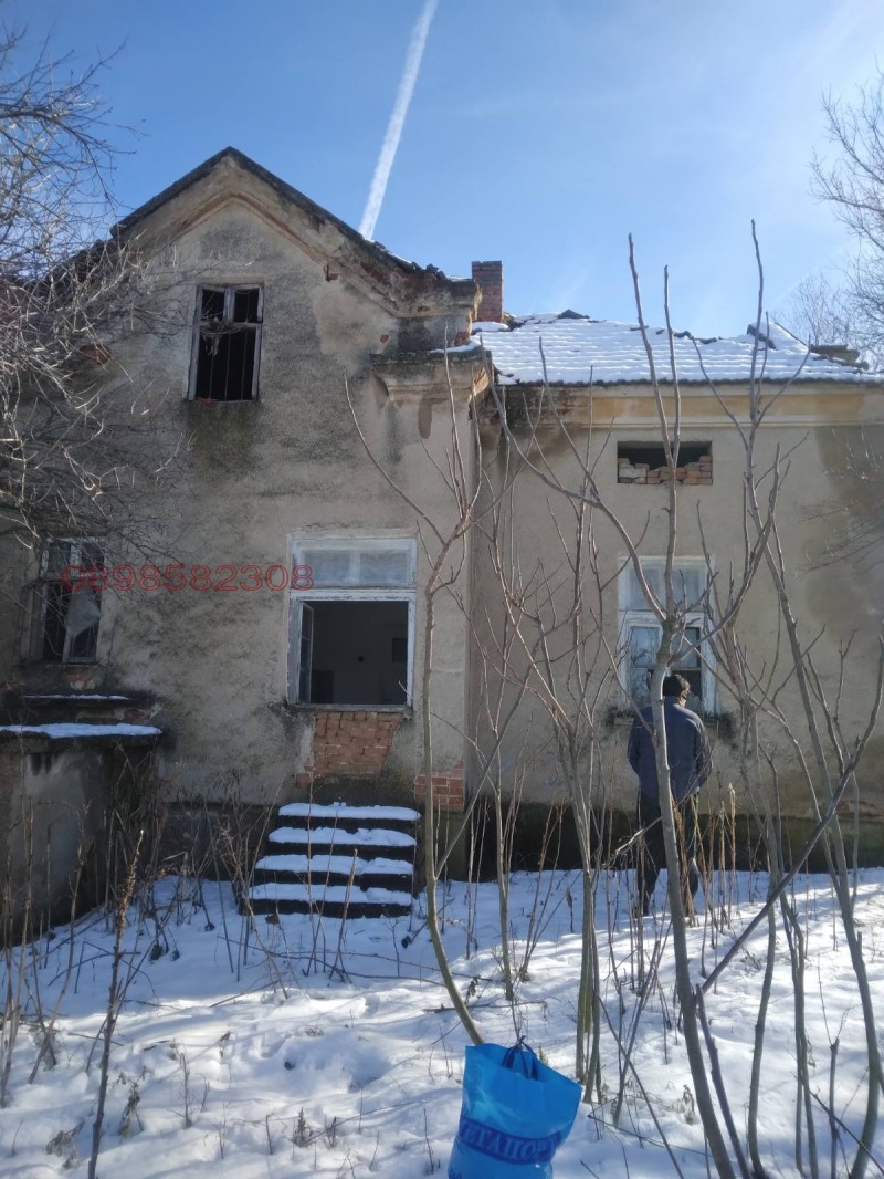 Продава КЪЩА, гр. Вълчедръм, област Монтана