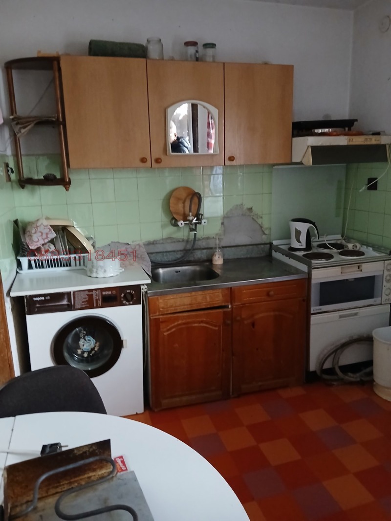 Продава ВИЛА, с. Тулово, област Стара Загора, снимка 9 - Вили - 52784208