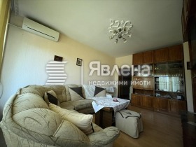 Продава 3-стаен град Пловдив Изгрев - [1] 