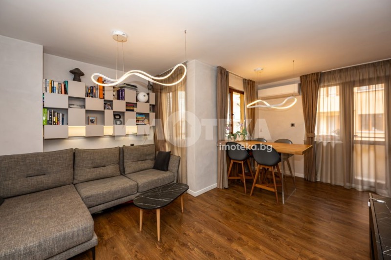 Satılık  2 yatak odası Plovdiv , Karşiyaka , 113 metrekare | 57331695