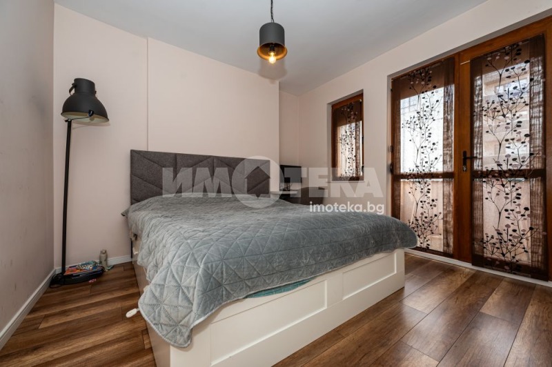 Til salgs  2 soverom Plovdiv , Karsjijaka , 113 kvm | 57331695 - bilde [4]