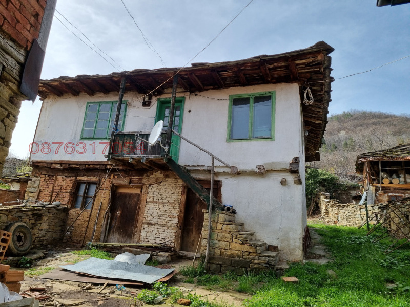 Продава КЪЩА, с. Врабево, област Ловеч, снимка 2 - Къщи - 53398723