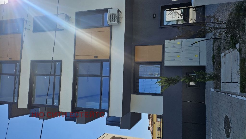 Продава 3-СТАЕН, гр. Пловдив, Коматево, снимка 2 - Апартаменти - 54359764