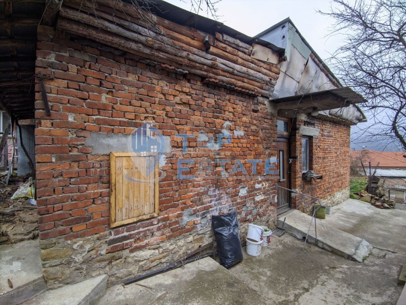 Продава КЪЩА в област Габрово, гр. Трявна - 70 кв.м / 30 680 € » 60 004.86 лв., ТОП ЕСТЕЙТ