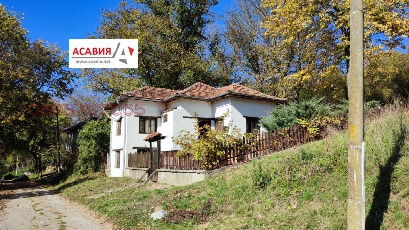 Продава КЪЩА, с. Сопот, област Ловеч, снимка 2 - Къщи - 52940804