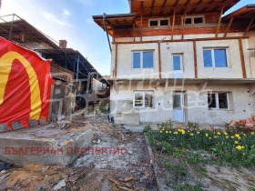 Hus Eleshnitsa, region Blagoevgrad 1