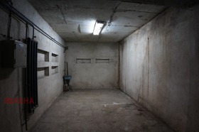 ГАРАЖ, ПАРКОМЯСТО, 17 m2