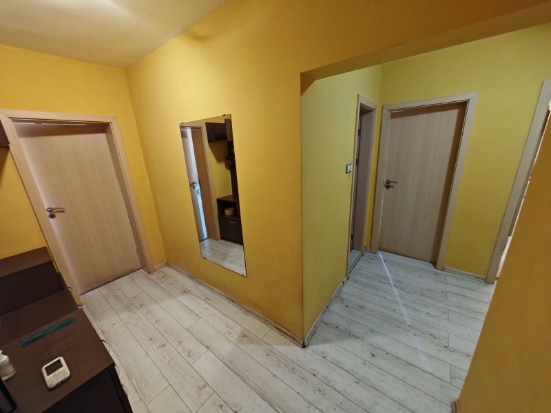 Te koop  3+ slaapkamer Burgas , Vazrazjdane , 146 m² | 72953484 - afbeelding [8]