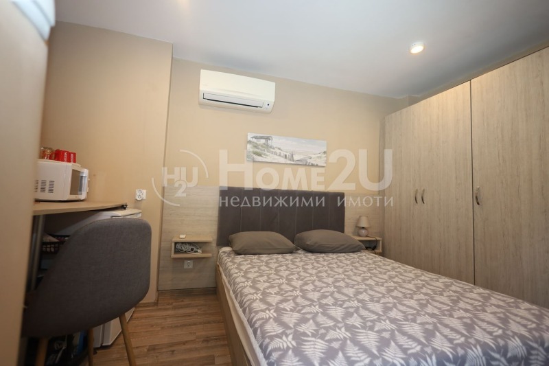 Продава МНОГОСТАЕН, гр. Варна, Център, снимка 3 - Апартаменти - 52468917