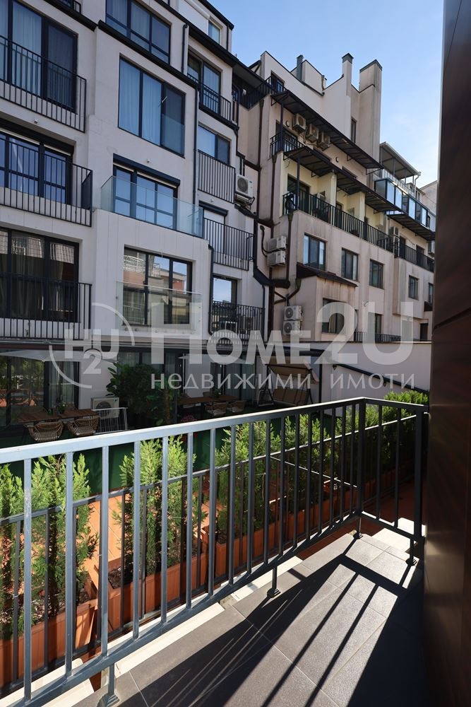 Продава МНОГОСТАЕН, гр. Варна, Център, снимка 13 - Апартаменти - 52468917