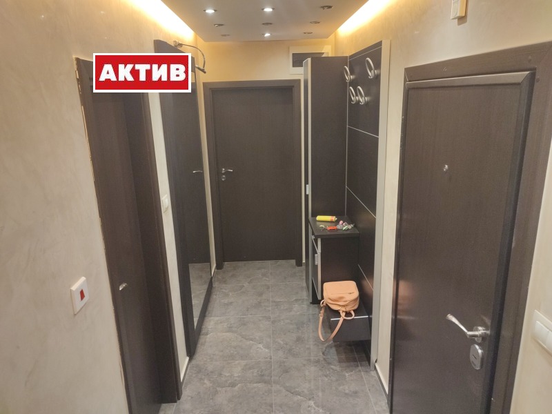 Продава  2-стаен град Търговище , Запад 1 , 75 кв.м | 22450768 - изображение [11]