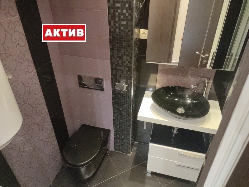 Продава  2-стаен град Търговище , Запад 1 , 75 кв.м | 22450768 - изображение [13]