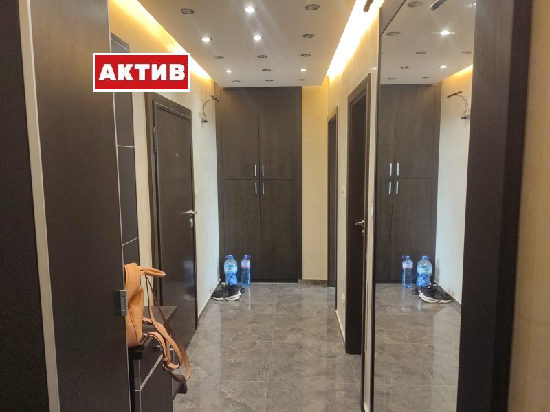 Продава  2-стаен град Търговище , Запад 1 , 75 кв.м | 22450768 - изображение [12]