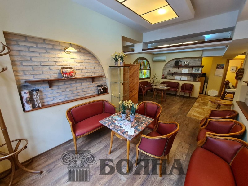 Продава ОФИС, гр. Русе, Център, снимка 3 - Офиси - 53186709