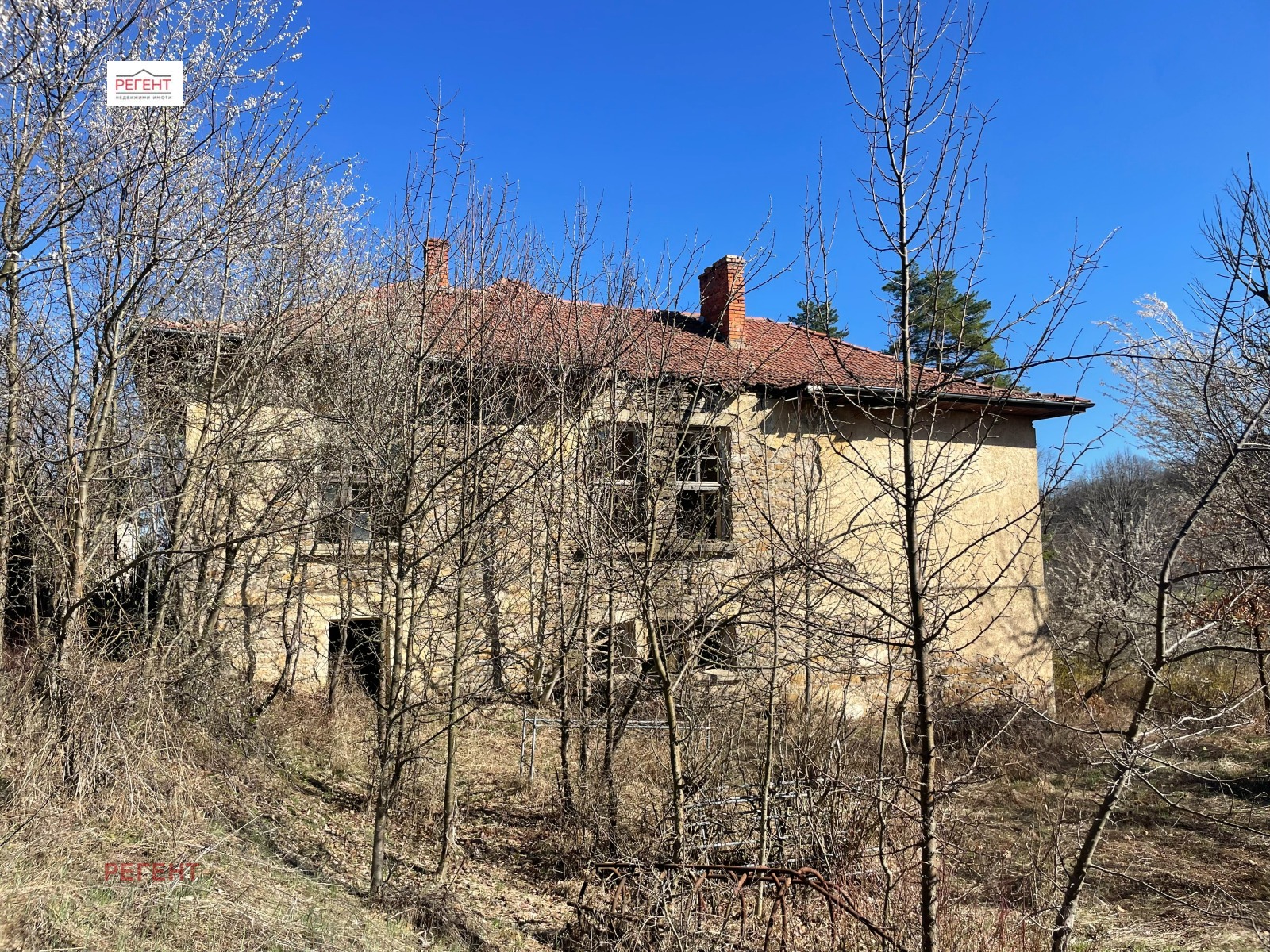 Продава КЪЩА, с. Лесичарка, област Габрово, снимка 2 - Къщи - 49635820