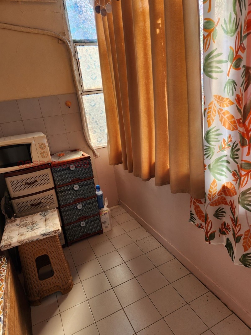 Продава  3-стаен град Хасково , Център , 100 кв.м | 65562101 - изображение [5]
