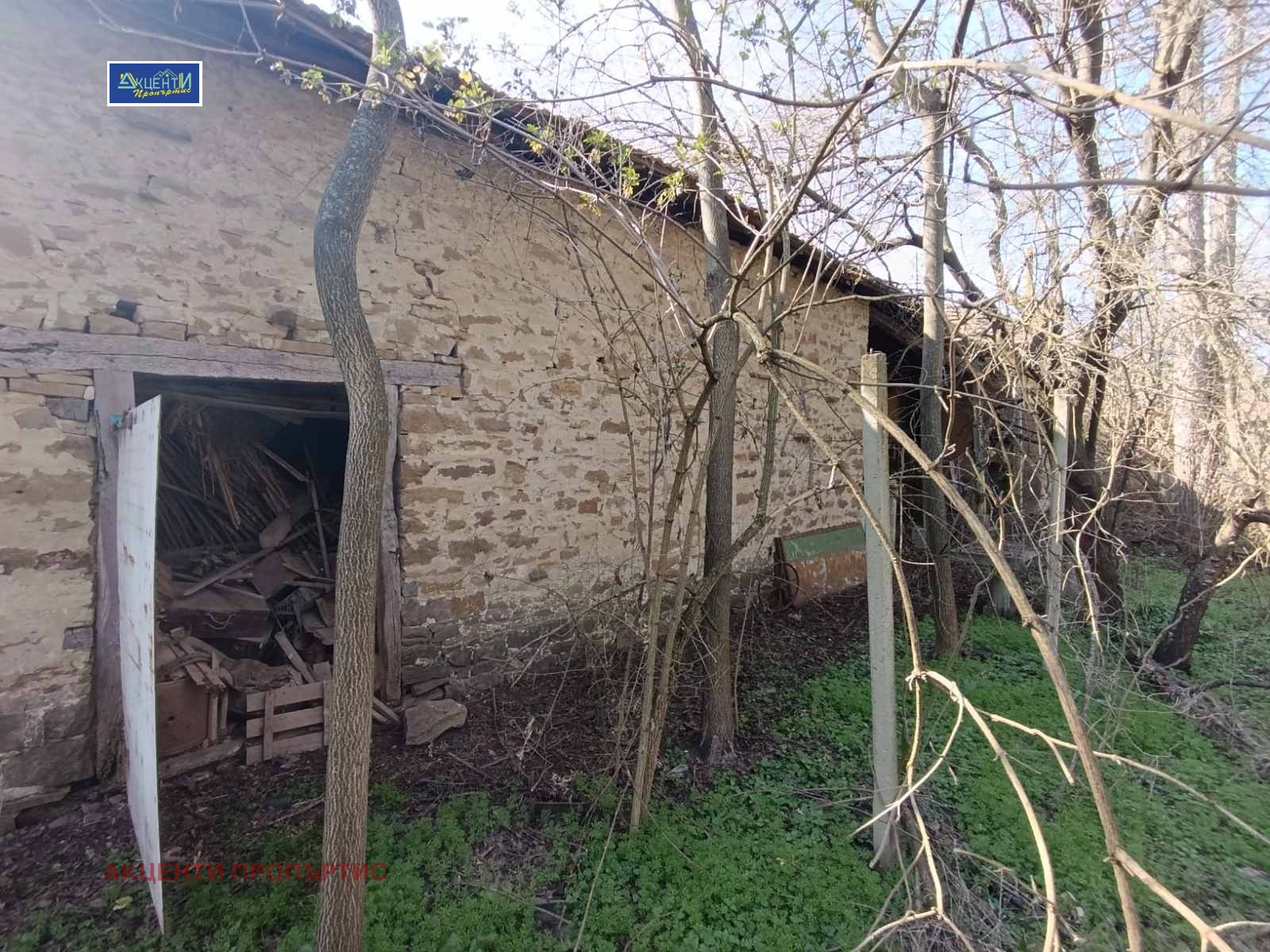 Продава КЪЩА, с. Дичин, област Велико Търново, снимка 4 - Къщи - 54037347