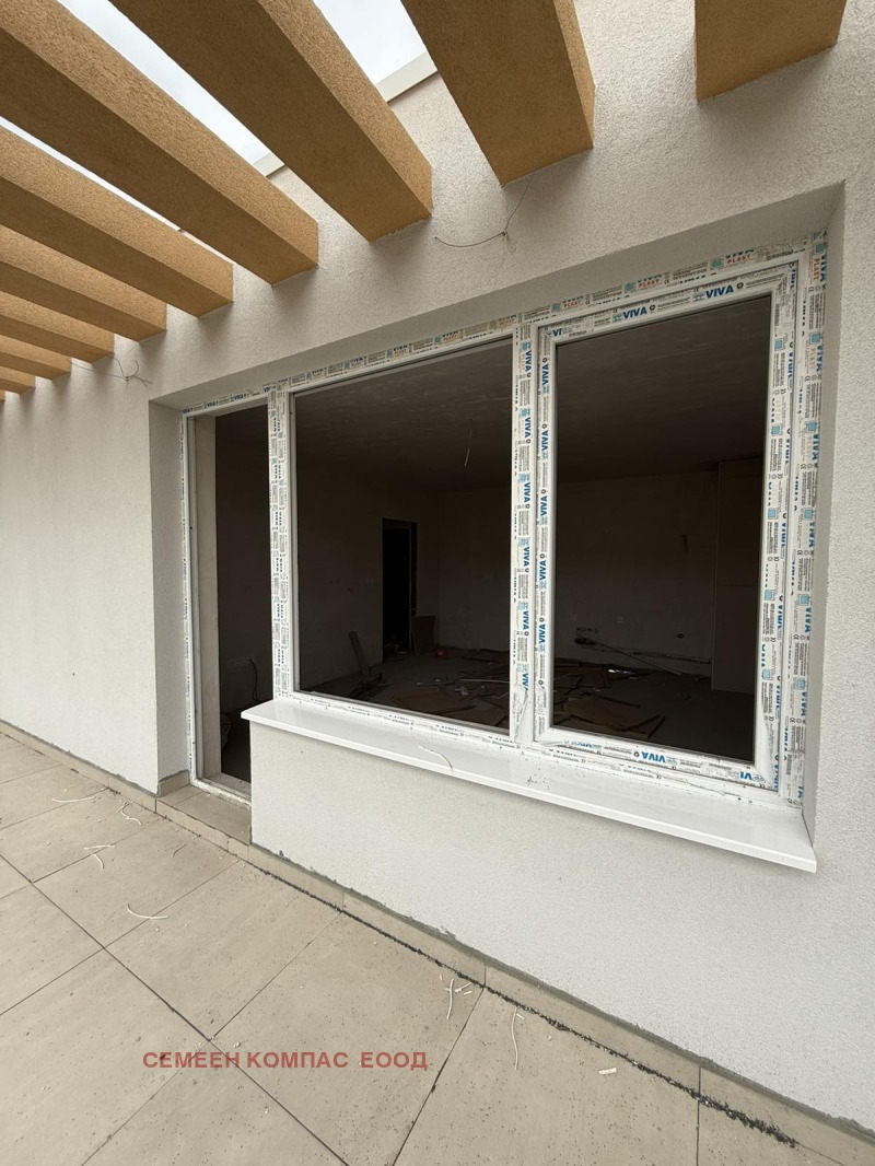 En venta  1 dormitorio Plovdiv , Yuzhen , 96 metros cuadrados | 22977306