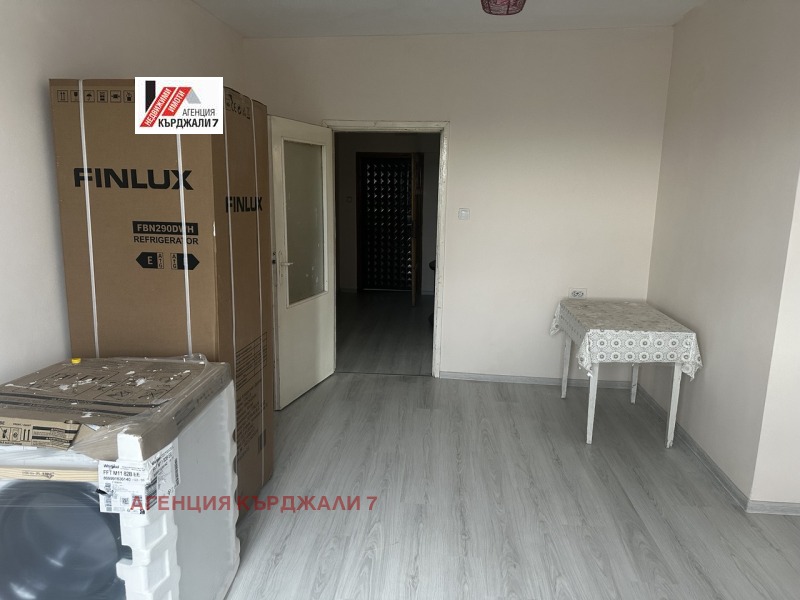 En venta  2 dormitorios Kardzhali , Vazrozhdentsi , 69 metros cuadrados | 29968445 - imagen [3]