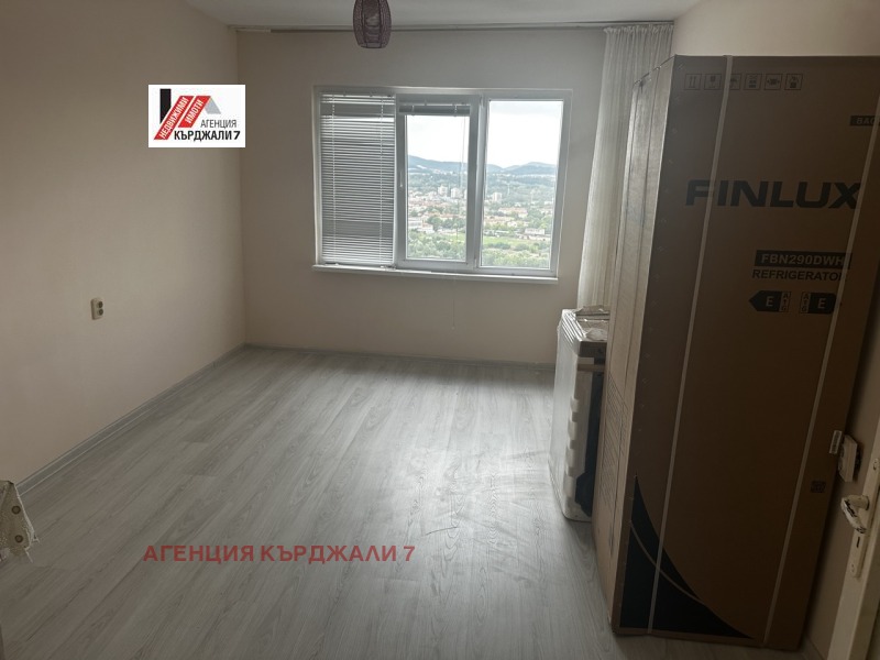 En venta  2 dormitorios Kardzhali , Vazrozhdentsi , 69 metros cuadrados | 29968445 - imagen [2]