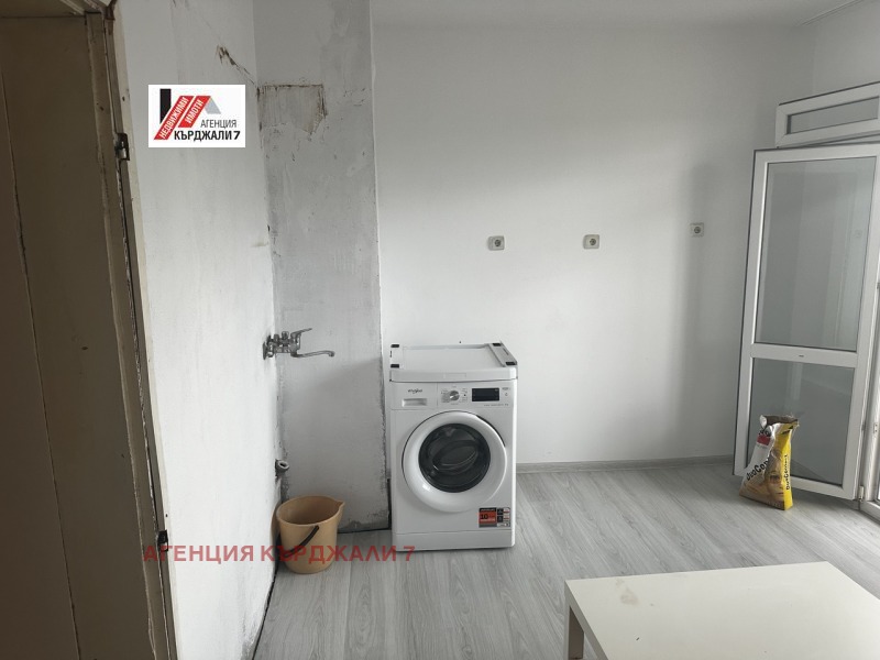 En venta  2 dormitorios Kardzhali , Vazrozhdentsi , 69 metros cuadrados | 29968445 - imagen [6]