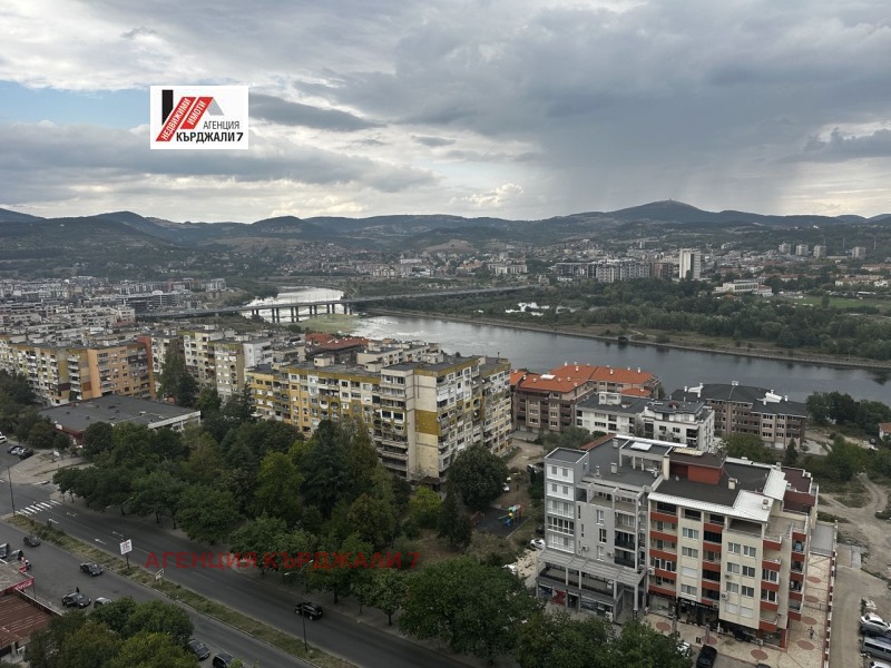 En venta  2 dormitorios Kardzhali , Vazrozhdentsi , 69 metros cuadrados | 29968445 - imagen [9]