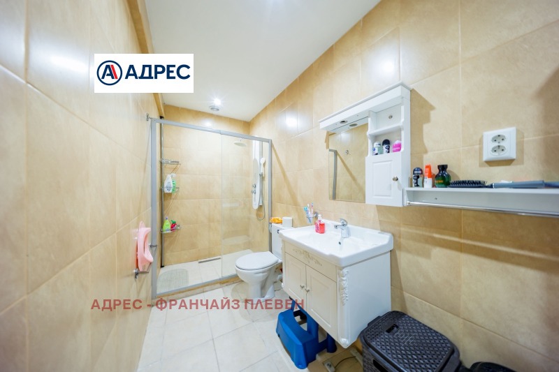 Продава МНОГОСТАЕН, гр. Ловеч, Младост, снимка 3 - Апартаменти - 53507485